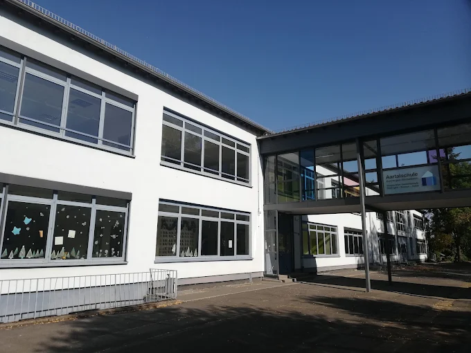 Schulgebäude